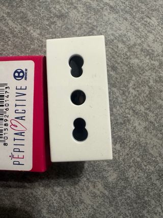 Presa Bivalente 2P+T 16A