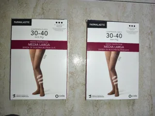 *Pack* de Medias Farmalastic Compresión Fuerte 30-