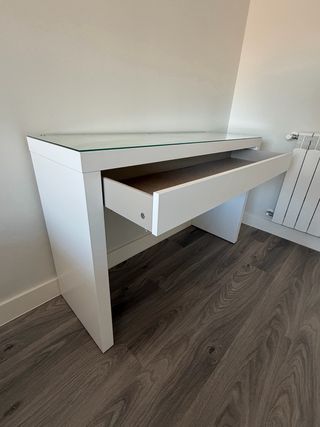 Aparador/Tocador blanco y cristal - SIN AVERIAS