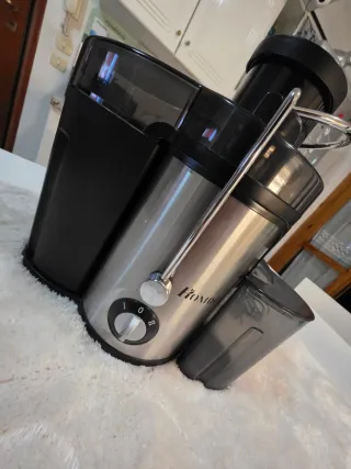 Estrattore succo frutta e verdura usato 3 volte