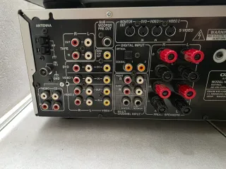 Receiver ONKYO TX-DS494 5.1