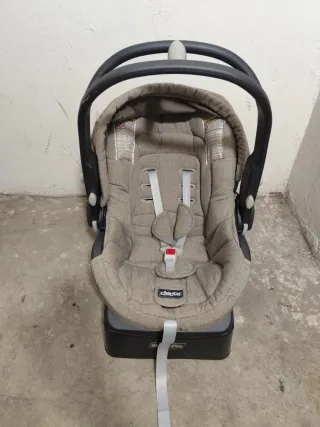 Carro bebé y silla seguridad coche