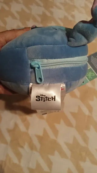 Cojín y Antifaz Stitch Disney con etiqueta