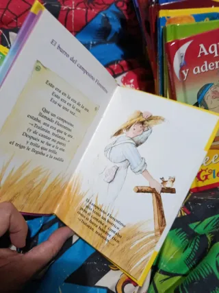 Lee con Gloria Fuertes. 31 libros.