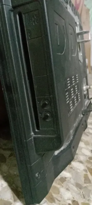 TV OKI Full HD 1080p TDT HDMI y DVD