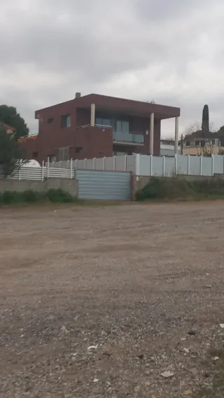 ANTEPROYECTOS DE TU CASA CON TOPOGRÀFICO REAL