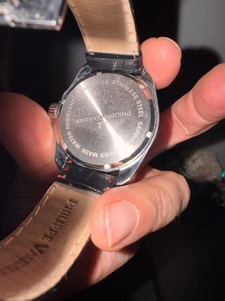 Reloj Philippe Vandier Negro y Rojo mode