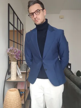 Americana azul talla 46 punta de lanza