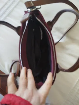 Bolso tote granate con asas marrones