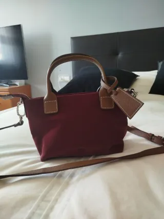 Bolso tote granate con asas marrones