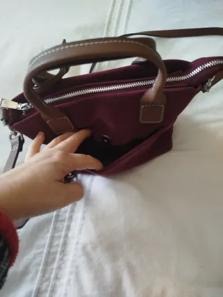 Bolso tote granate con asas marrones