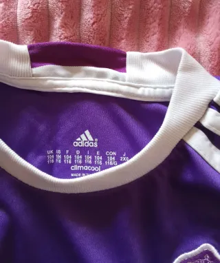 Camisetas y pantalones de fútbol niñ@