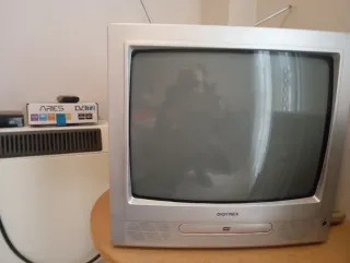 Televisor Digitrex 14 con DVD