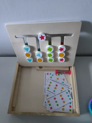 Juego de mesa de madera