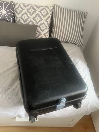 Maleta de cabina negra