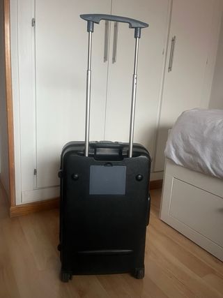 Maleta de cabina negra