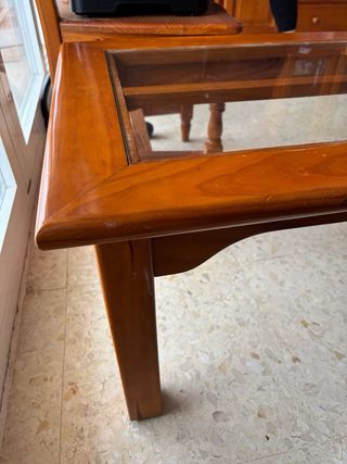 Mesa de salón madera y cristal