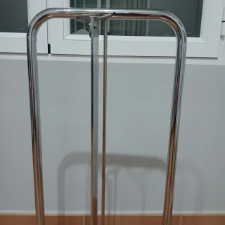 Dispensador de papel metálico