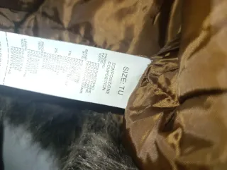 Abrigo marrón con pelo sintético