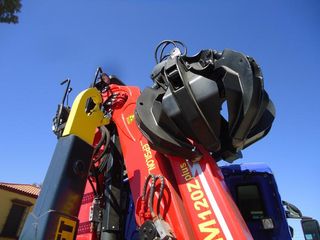 MAN TGS 26 440-CAMIONES GANCHO + GRUA