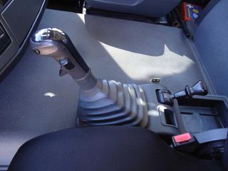 MAN TGS 26 440-CAMIONES GANCHO + GRUA