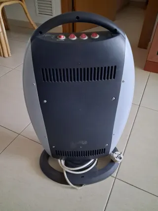 Estufa Halógena Pottery Negra y Blanca