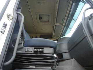 Volvo FH 13 440-CAMIONES GANCHO