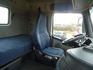 Volvo FH 13 440-CAMIONES GANCHO