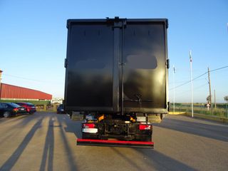 MAN TGS 26 440-CAMIONES GANCHO + GRUA