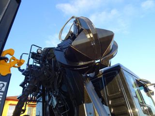 MAN TGS 26 440-CAMIONES GANCHO + GRUA