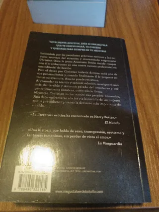 Cincuenta sombras más oscuras (Trilogía cincuen...