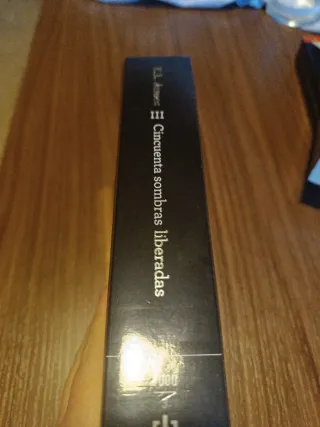 Cincuenta sombras más oscuras (Trilogía cincuen...