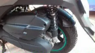 Maxi Scooter Kawasaki 125j Negra/Plata