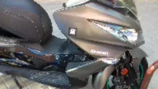 Maxi Scooter Kawasaki 125j Negra/Plata