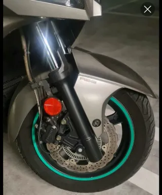 Maxi Scooter Kawasaki 125j Negra/Plata