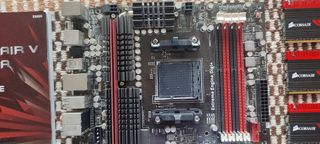 Asus Crosshair V Formula + 4x4GB DDR3