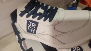 Zapatillas Unisex John Richmond Pvp 225 euros.