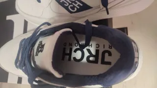 Zapatillas Unisex John Richmond Pvp 225 euros.