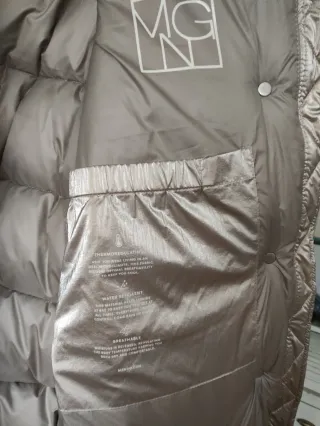 Cazadora Mango dorada acolchada