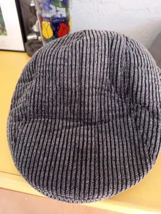 Gorra de pana con orejeras