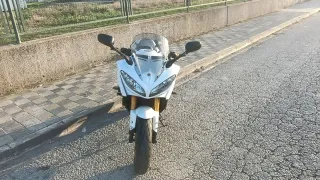 Yamaha Fazer 800 (FZ8S) Blanca