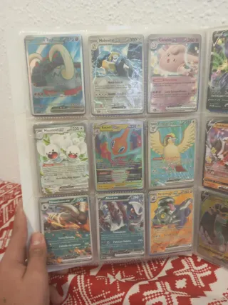 Cartas Pokémon + 2 álbumes,y cartas arcoiris