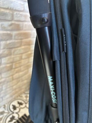 Silla de paseo Maxi-Cosi Lara2 gris oscuro