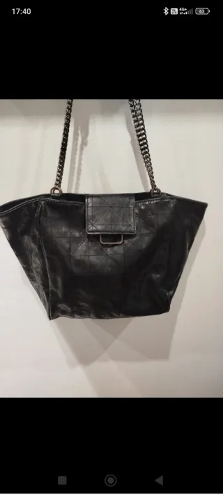 Bolso shopper negro acolchado