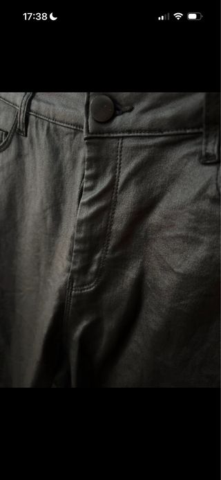 Pantalón efecto piel Shein negro