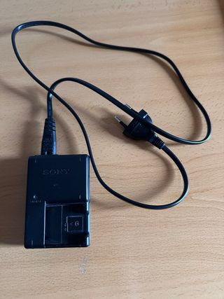 Cámara Sony Cyber-shot 8.1 MP Full HD