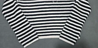 Camisola H&M Riscas Preto e Branco com Strass