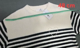 Camisola H&M Riscas Preto e Branco com Strass