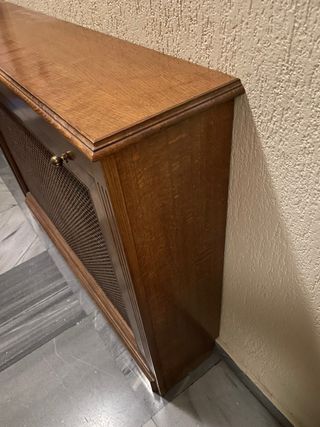 Cubre radiador de madera