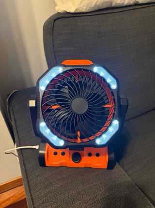 Ventilador Portátil 2 en 1 con Luz LED Recargable